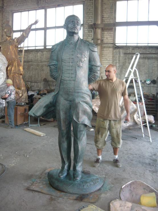 Скульптор Заур Рзаев