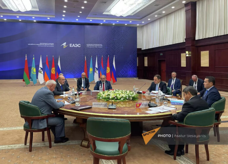 ԵԱՏՄ, Մեծ եվրասիական գործընկերություն, BRICS. չփոխելով ուղղությունը՝ առաջ շարժվել